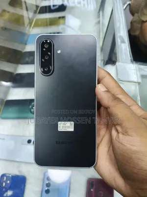 স্যামসাং গ্যালাক্সি এ১৭ ৫জি ১২৮ জিবি ব্ল্যাক