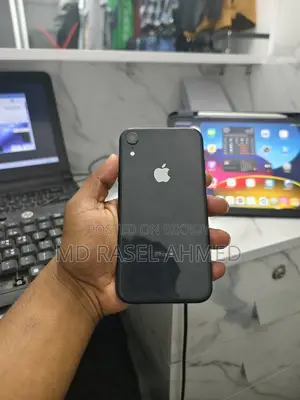 Apple iPhone XR (Used)