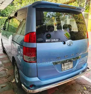 টয়োটা নোহা এস গ্রেড স্কাই ব্লু ২০০৩