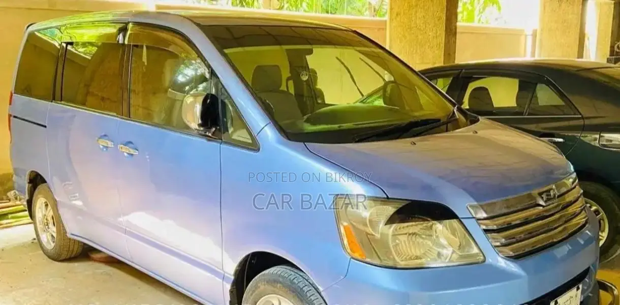 টয়োটা নোহা এস গ্রেড স্কাই ব্লু ২০০৩