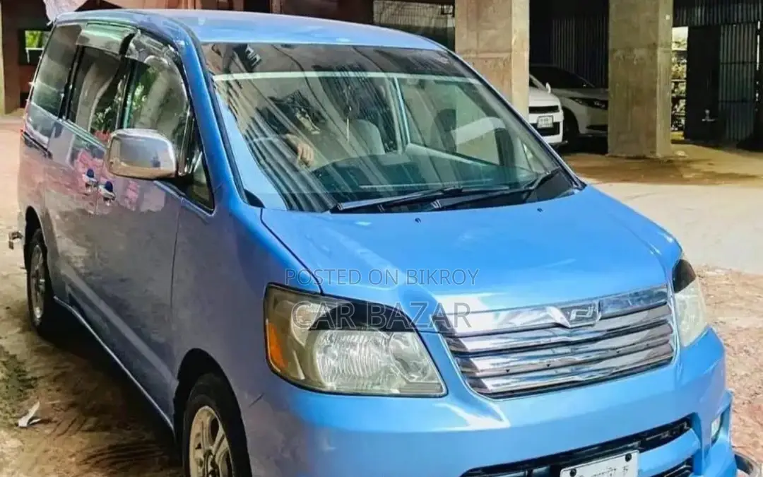 টয়োটা নোহা এস গ্রেড স্কাই ব্লু ২০০৩