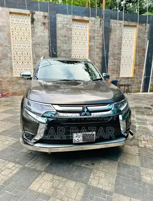 Mitsubishi Outlandar 7Seater Sunroof 2018