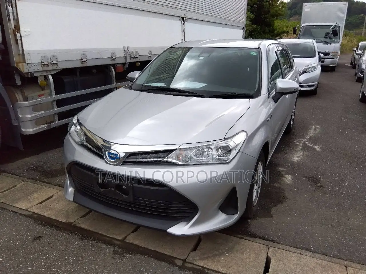 Toyota Fielder Hybrid EX 2020