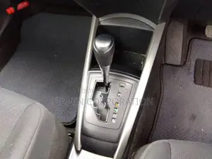 Toyota Fielder Hybrid EX 2020