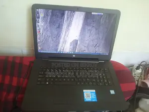 HP COREi5 7200U