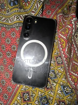 Samsung Galaxy S23 . (Used)