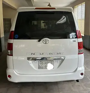Toyota Noah X OVER FRESH 2006