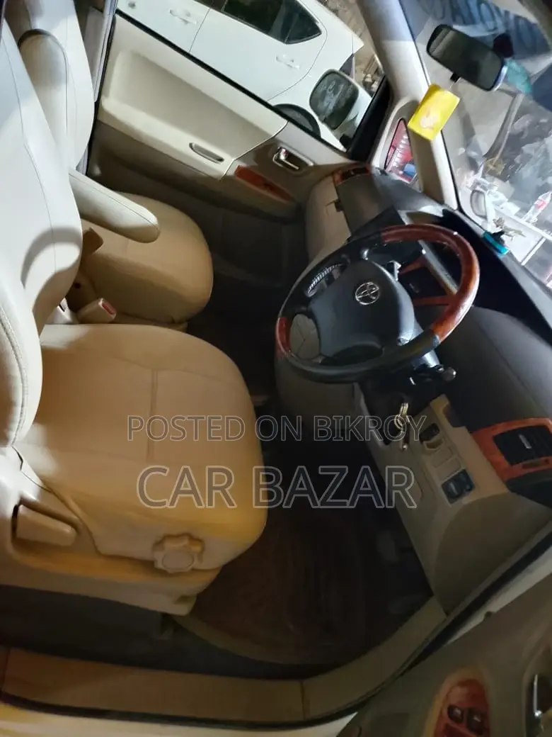 Toyota Noah X OVER FRESH 2006