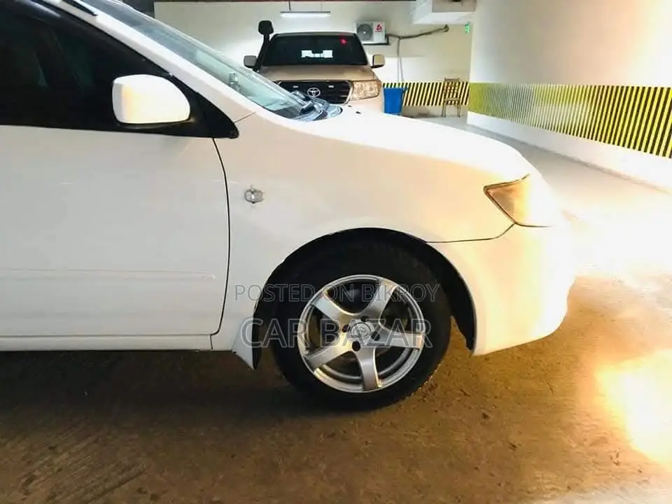 Toyota Corolla 2006 White