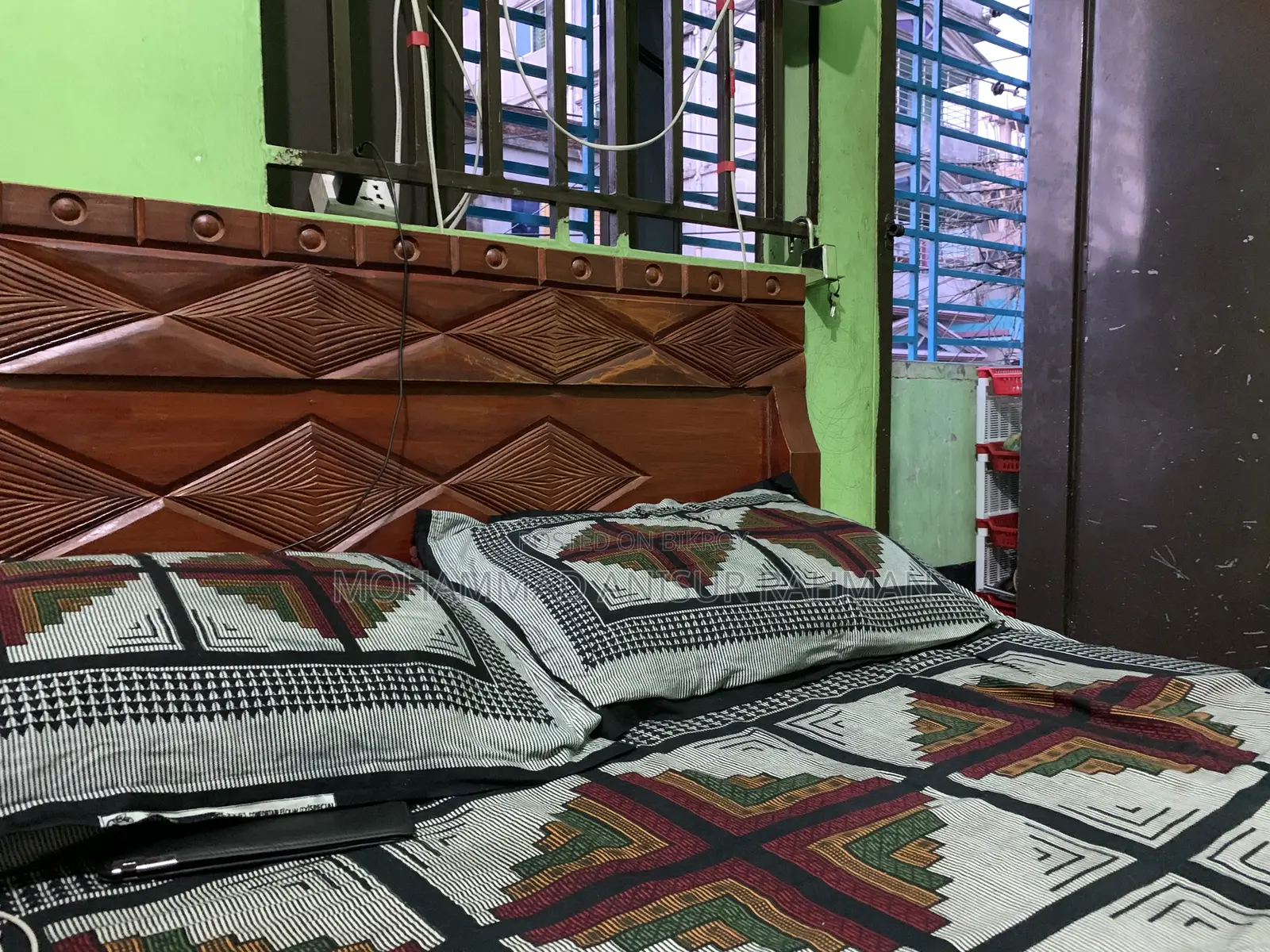 কাটের খাট বিক্রি হবে
