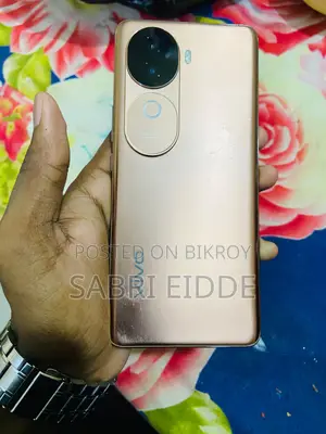 Vivo V40e 256 GB গোল্ড