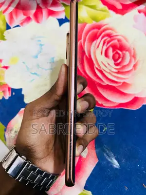 Vivo V40e 256 GB গোল্ড