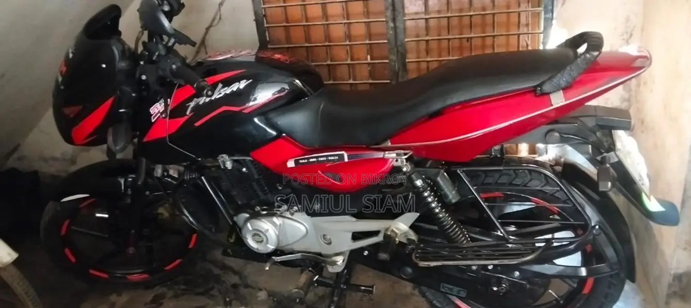 Bajaj Pulsar 150 2017