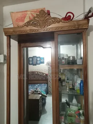 ড্রেসিং টেবিল