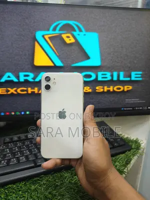 Apple iPhone 11 . (Used)