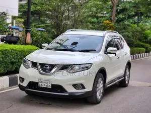 নিসান এক্স-ট্রেইল ২.০ পেট্রোল ফ্রন্ট হুইল ড্রাইভ ২০১৪ পার্ল