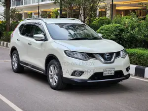 Nissan X-Trail 7 Seat Octane Drive 2014