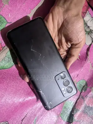 Samsung Galaxy A50 (Used)