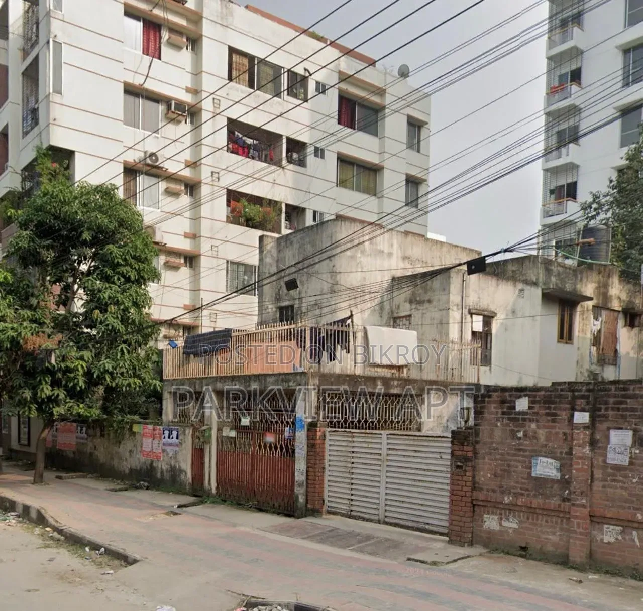 উত্তরায় ৬ বেডরুমের বাড়ি বিক্রয়ের জন্য