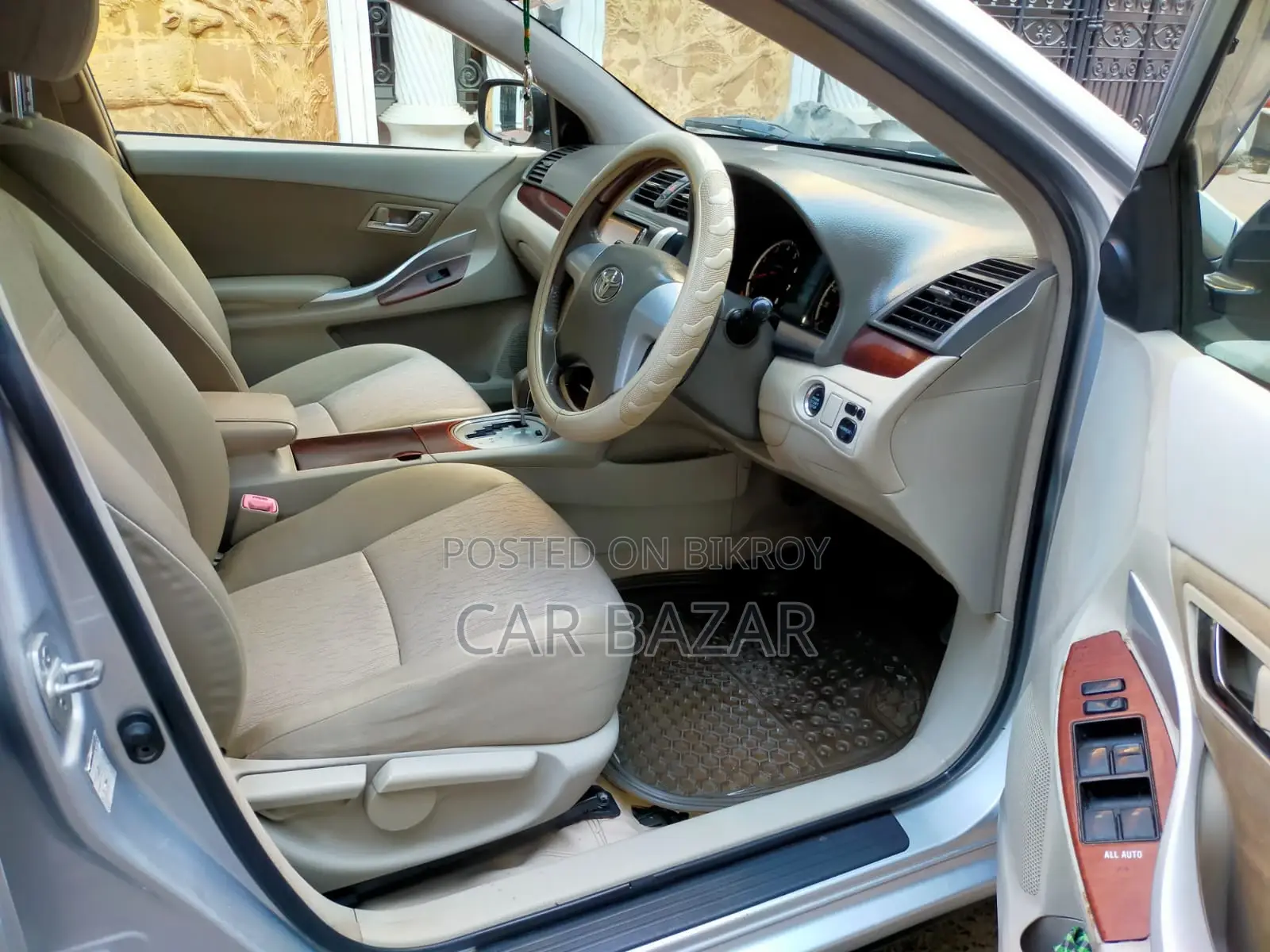 Toyota Allion G LIMITED OCTANE 2012
