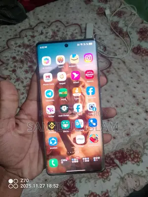 Tecno Camon 40 Pro (Used)