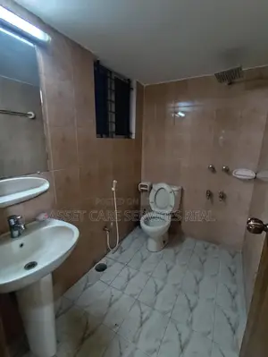 দক্ষিণ বনানীতে ৩ বেডরুমের আন-ফার্নিশড অ্যাপার্টমেন্ট ভাড়া
