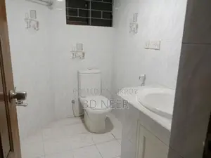 lake view 3800 sft 4 Bed room apt available in Gulshan