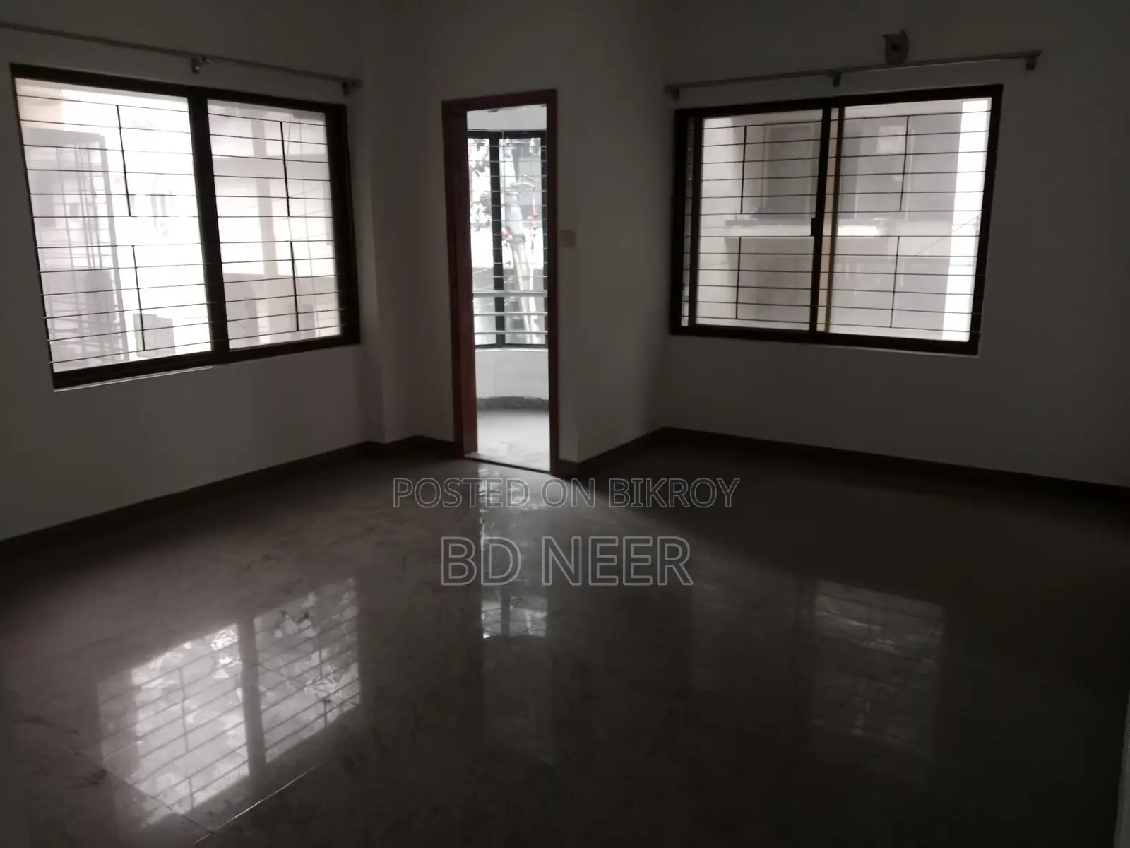 lake view 3800 sft 4 Bed room apt available in Gulshan