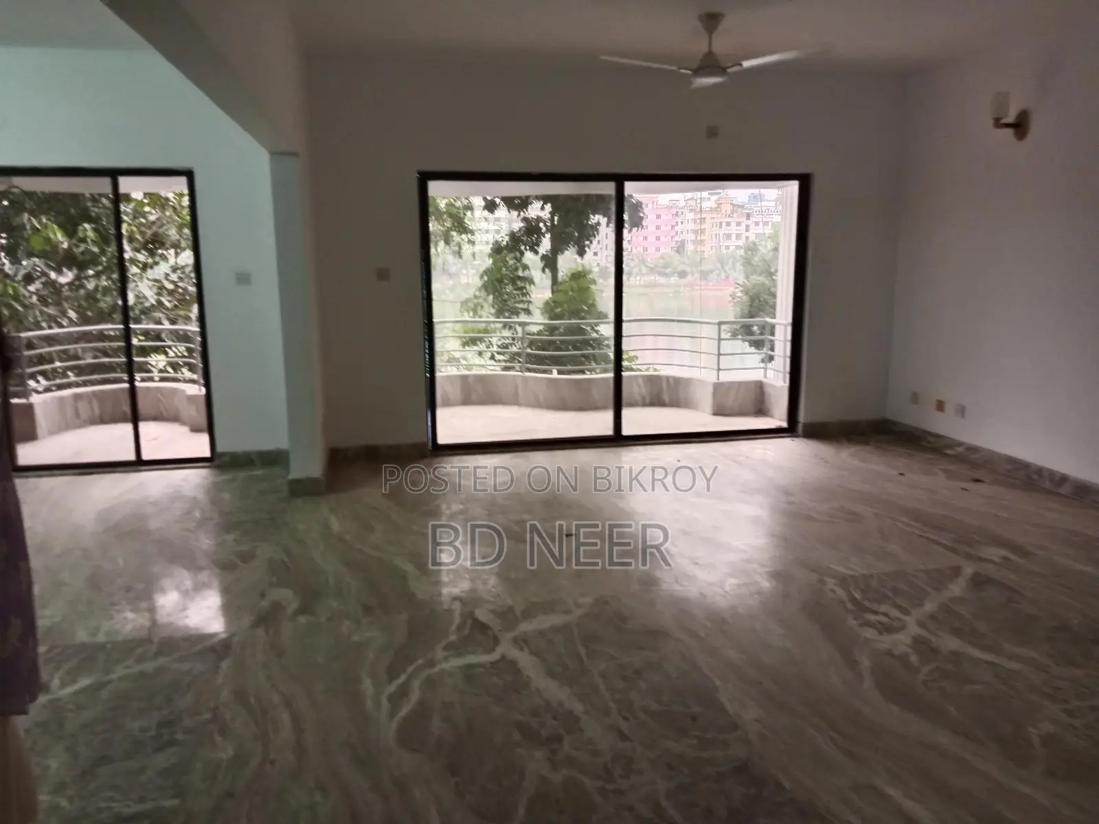 lake view 3800 sft 4 Bed room apt available in Gulshan