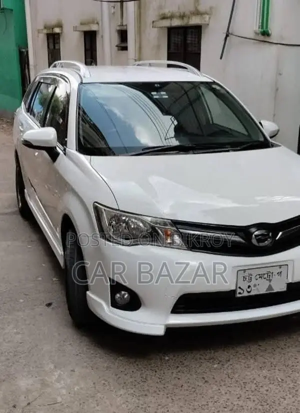 Toyota Fielder G AERO TOURER PUSH 2012