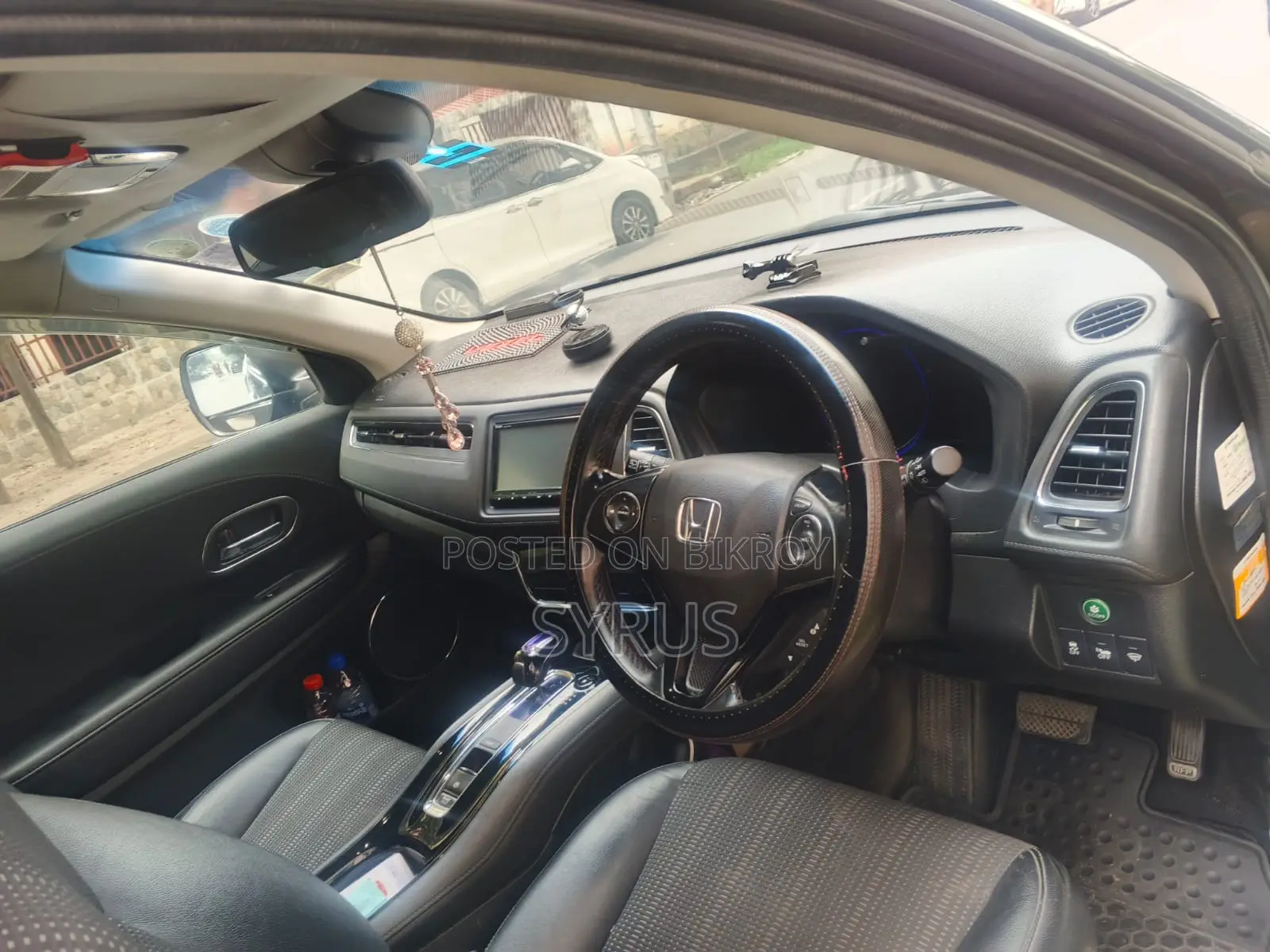 Honda Vezel 2015