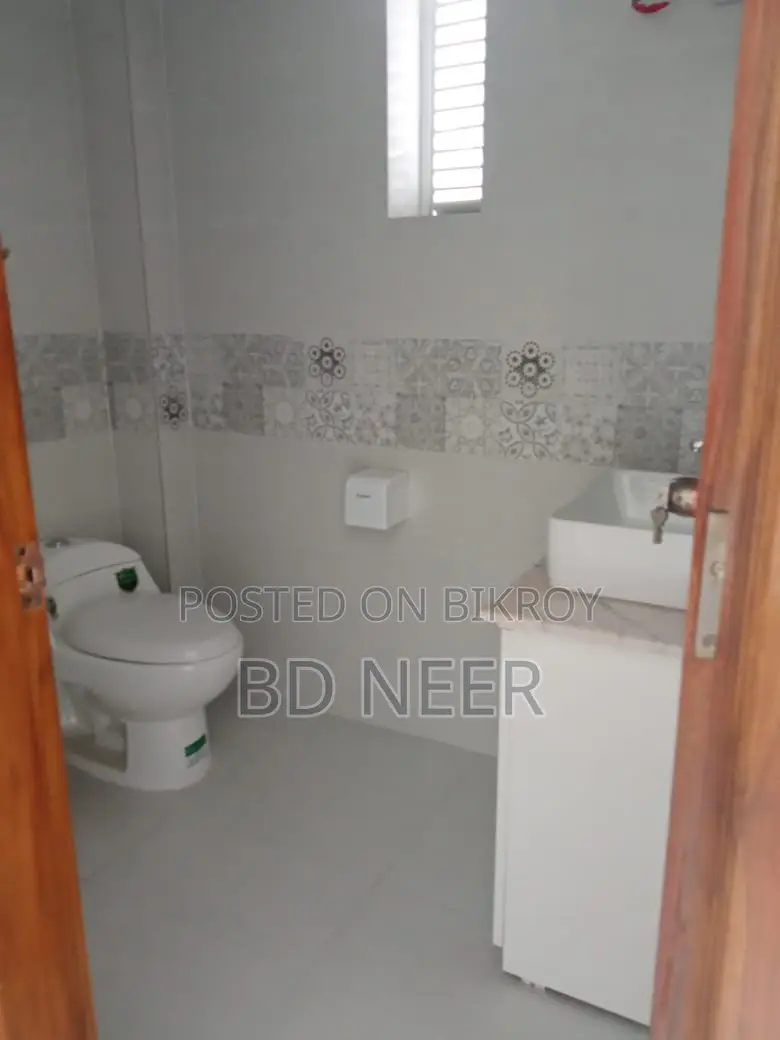 Semi Furnish 4 Bed Room Apt Rent in Gulshan 2 North