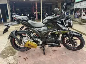 Suzuki Gixxer 2023