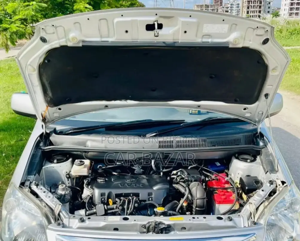 Toyota Raum G Left Door Auto 2004