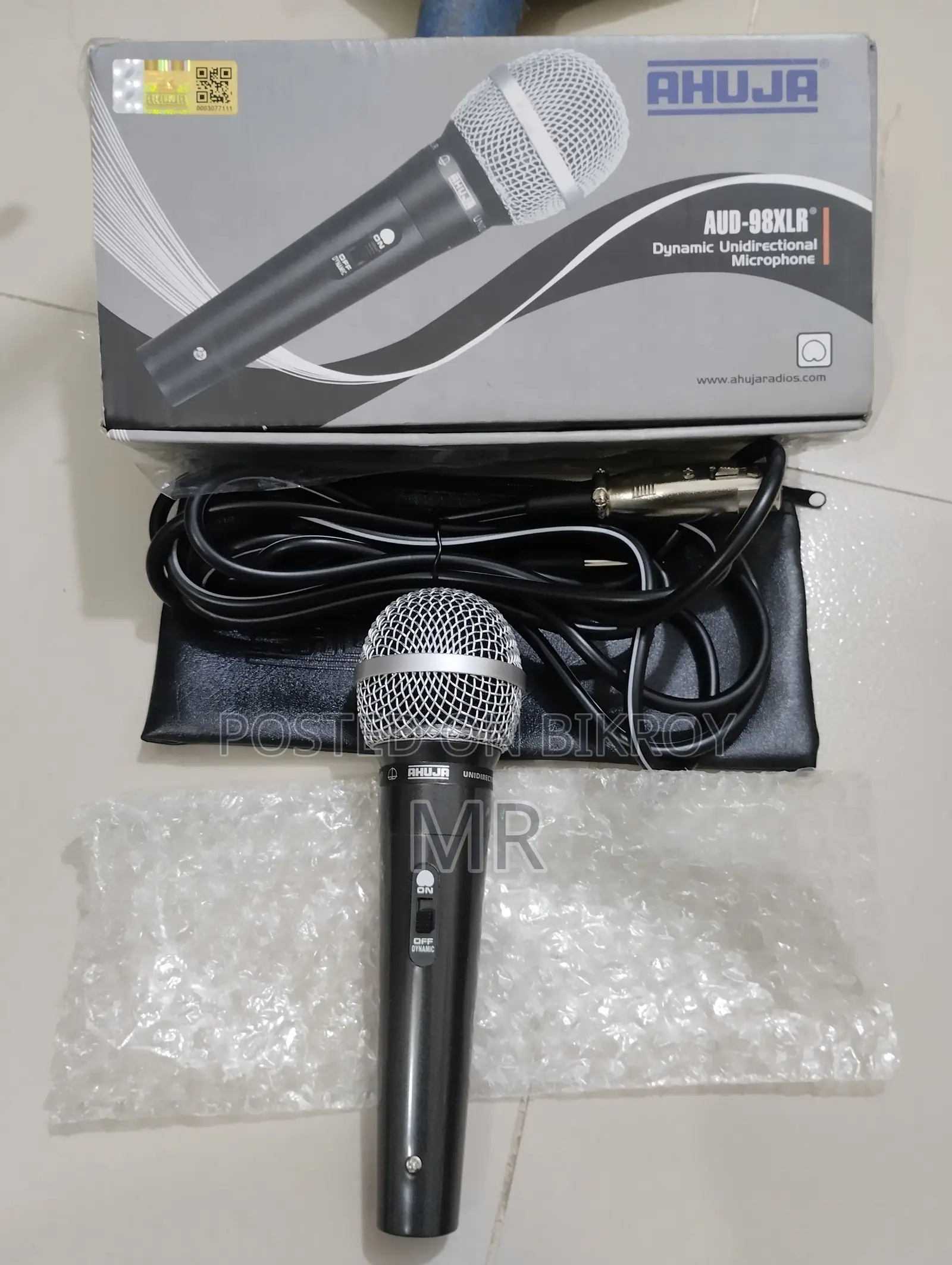 Ahuja Dynamic Unidirectional Microphone