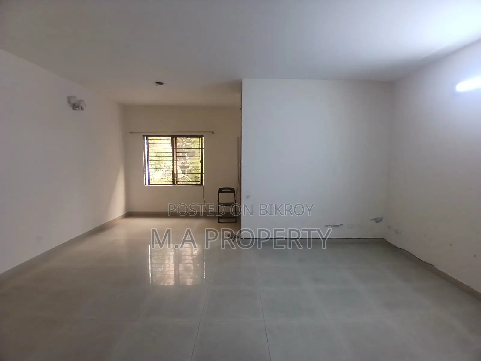 Rent Apartment 2350 sqft 3-Bedroom Gulshan-2