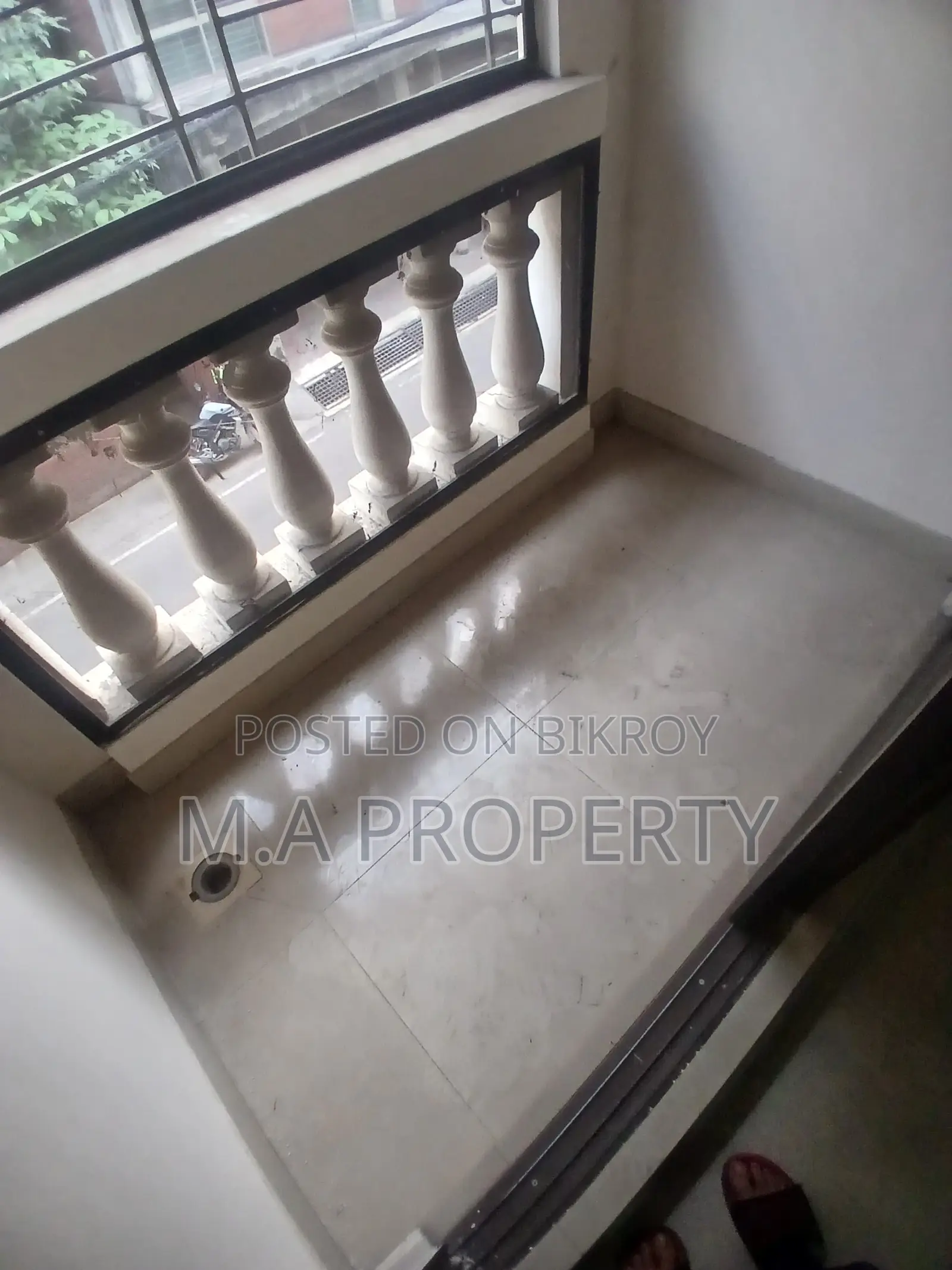 Rent Apartment 2350 sqft 3-Bedroom Gulshan-2