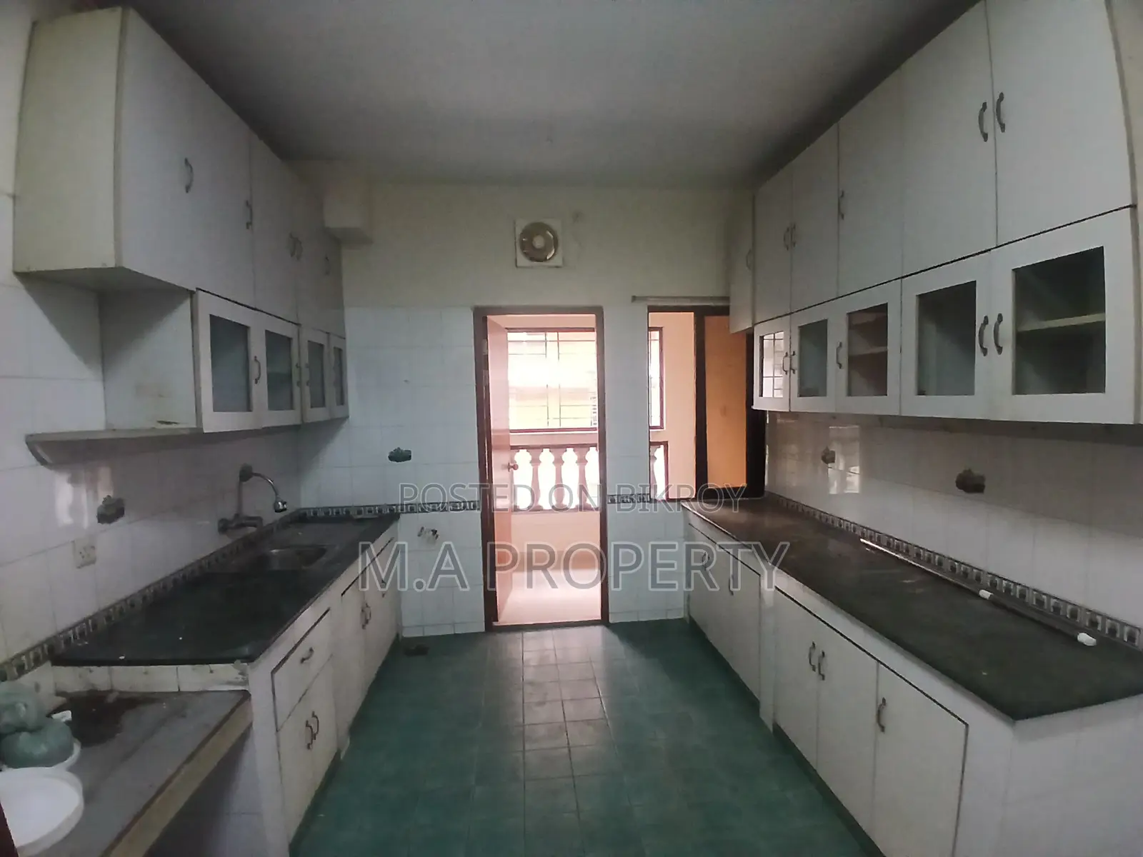 Rent Apartment 2350 sqft 3-Bedroom Gulshan-2