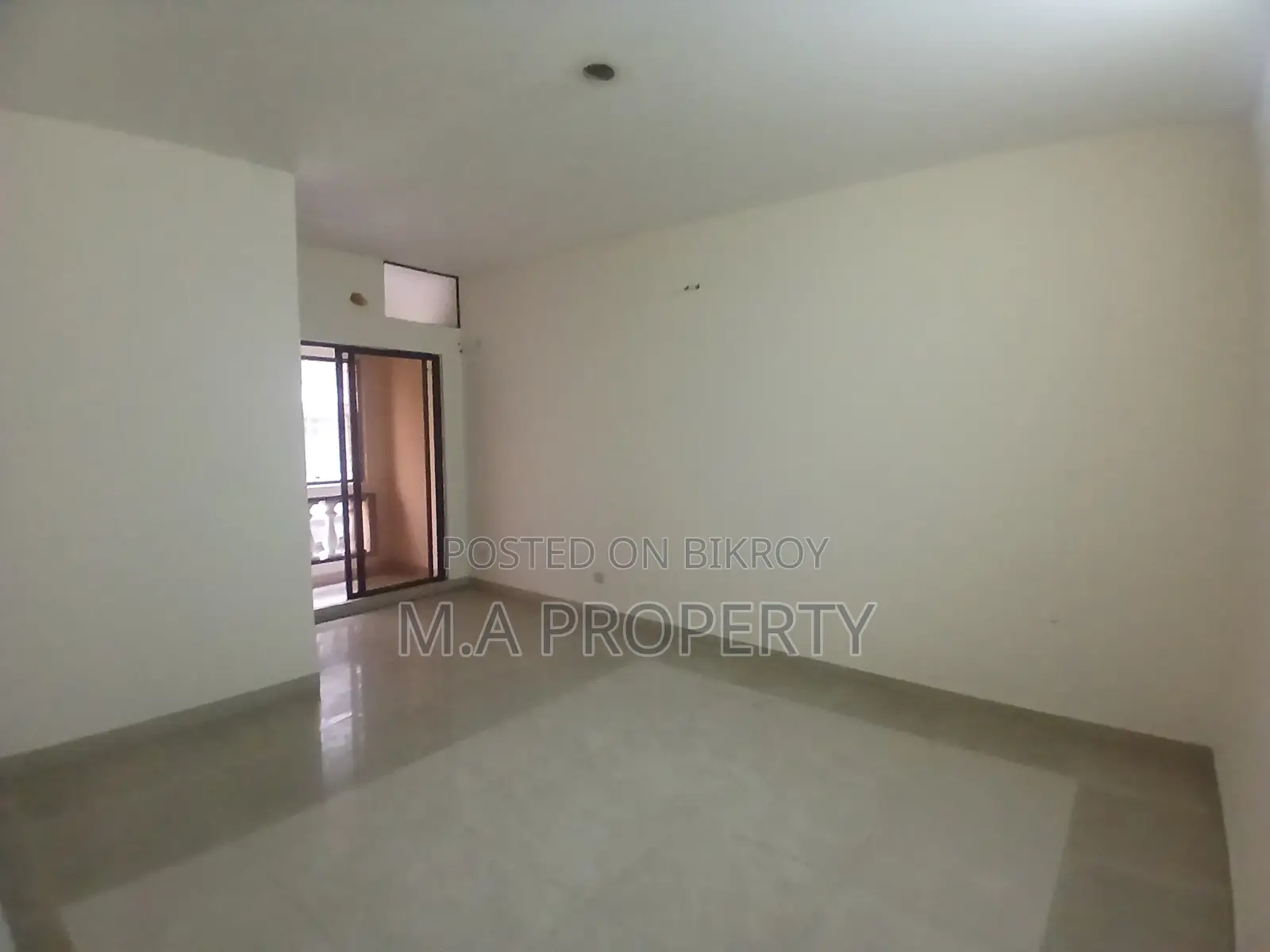 Rent Apartment 2350 sqft 3-Bedroom Gulshan-2