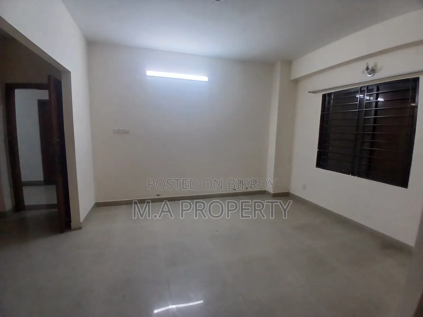 Rent Apartment 2350 sqft 3-Bedroom Gulshan-2