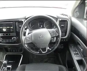 Mitsubishi Outlander Red 2018