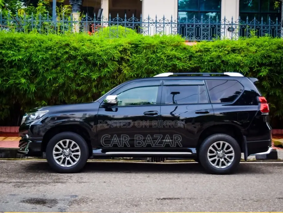 Toyota Prado Tx-L limited BLACK 2017