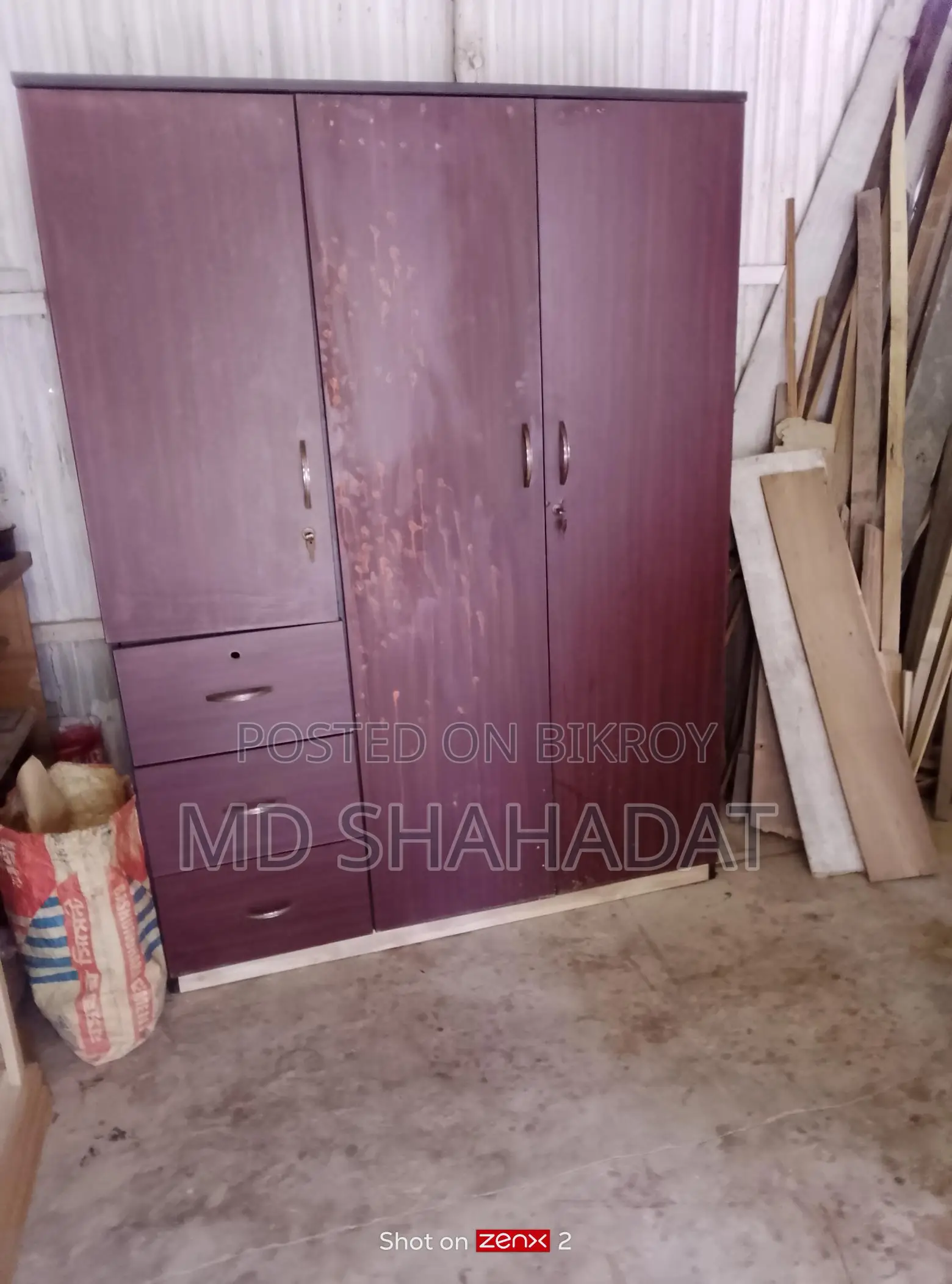 মোডিফা আলমারি বিক্রির জন্য