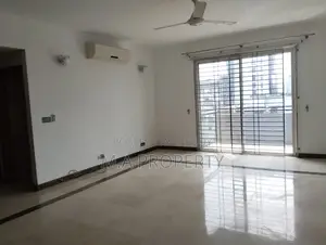 Rent Apt 5-bedroom 7000sqft 2-carpark 7th Floor Gulshan