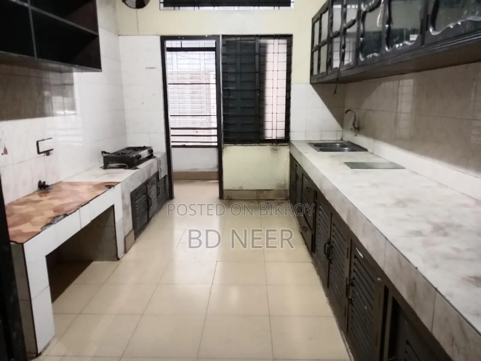 excellent 2500 sft office space available in Gulshan
