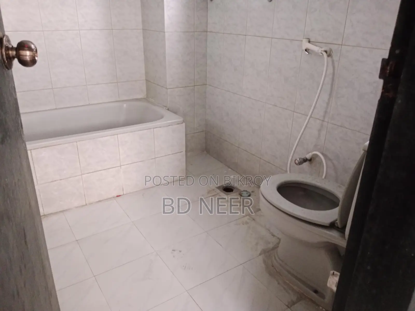 excellent 2500 sft office space available in Gulshan