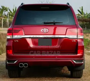 Toyota Land Cruiser V8 EXTREMELY FRESH 2016