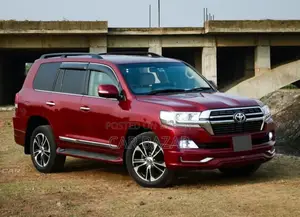 Toyota Land Cruiser V8 EXTREMELY FRESH 2016