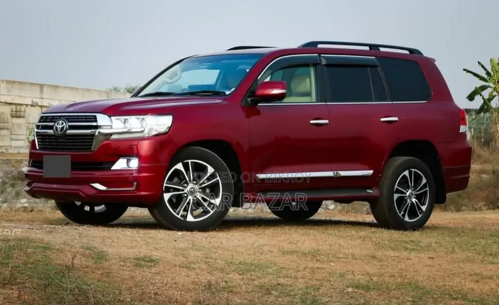 Toyota Land Cruiser V8 EXTREMELY FRESH 2016