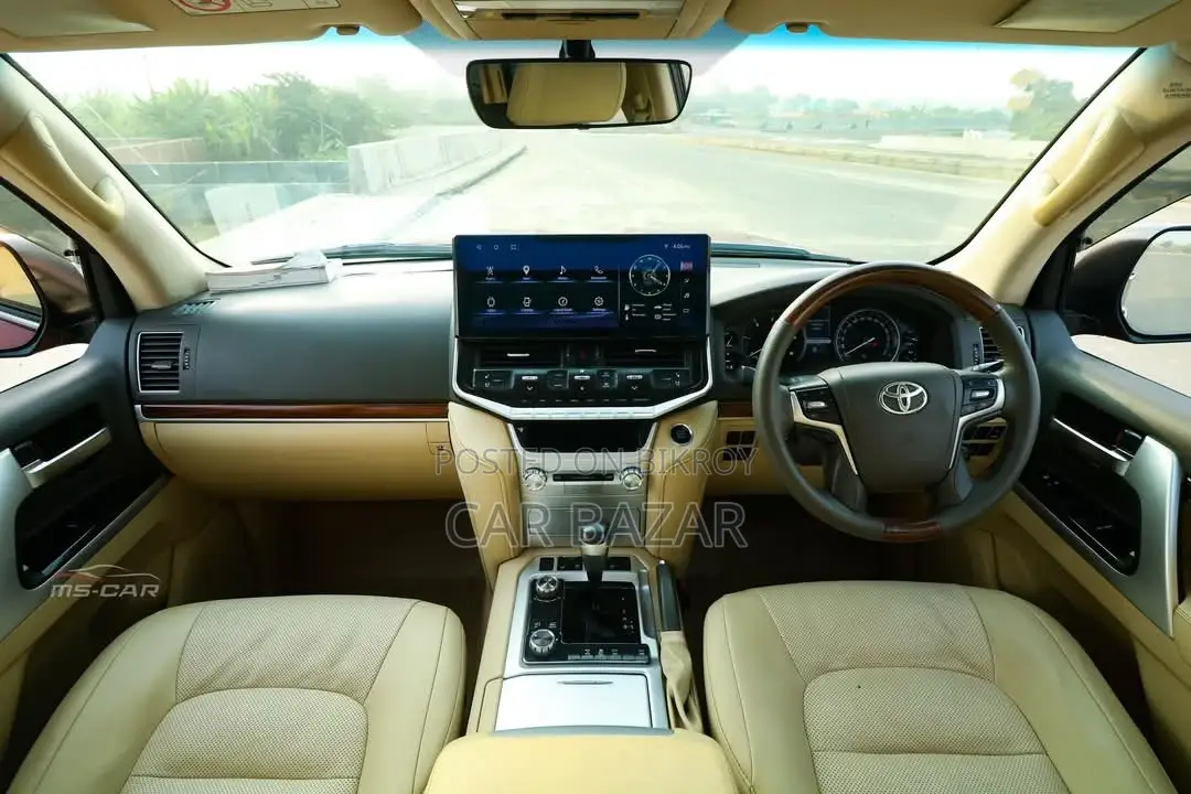 Toyota Land Cruiser V8 EXTREMELY FRESH 2016